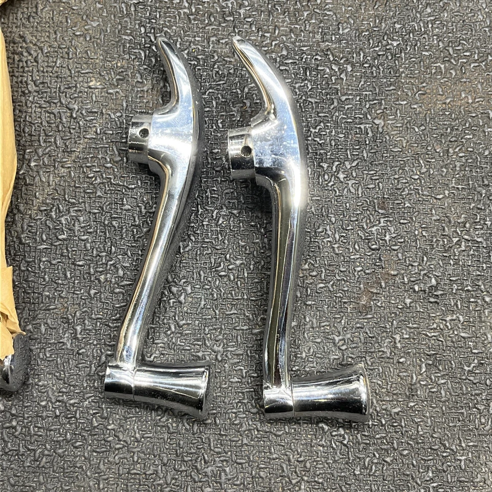 1930s 1940s  Sterling Diamond T Mack Autocar Reo Truck Window Crank Pair NOS - Image 4 of 4