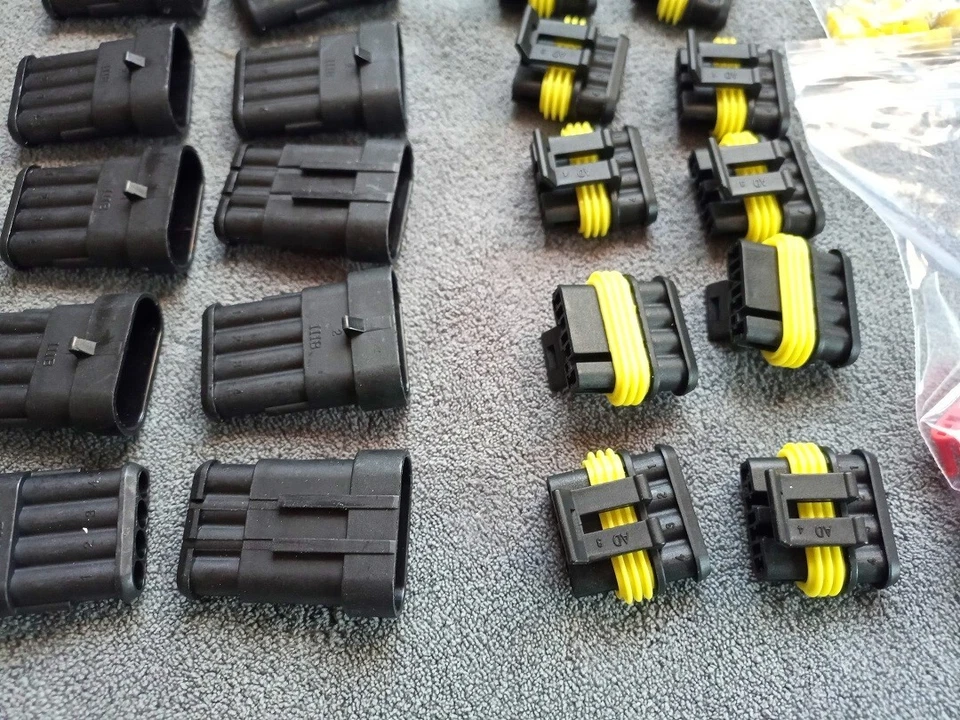10 sets of Male and Female 4 Way Pin Superseal Automotive Waterproof Connectors - Image 2 of 4