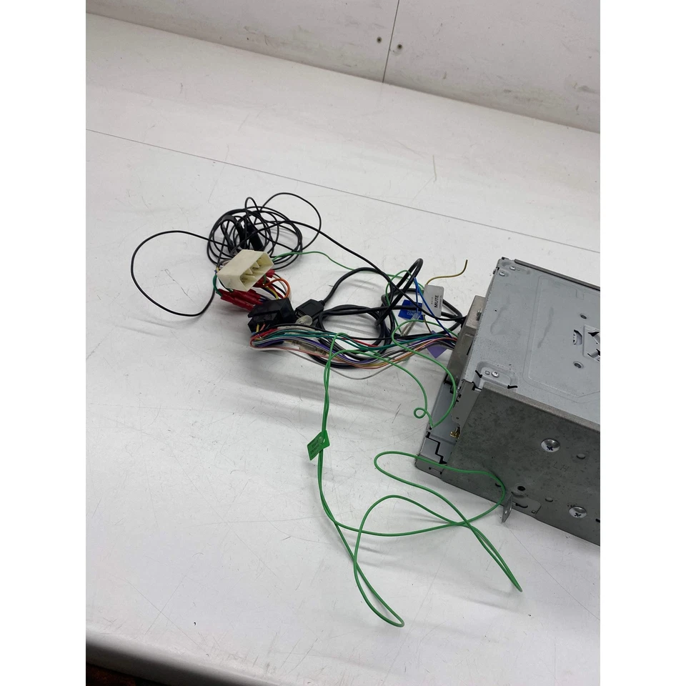 Subaru Impreza Pioneer stereo cd player AVHZ3100DAB WRX STI 2003 - Image 3 of 4