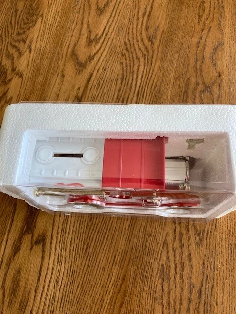 Banco de Monedas Coleccionables Pepsi-Cola Edición Limitada - Nueva Caja Abierta Roja y Blanca Foto 3 de 4