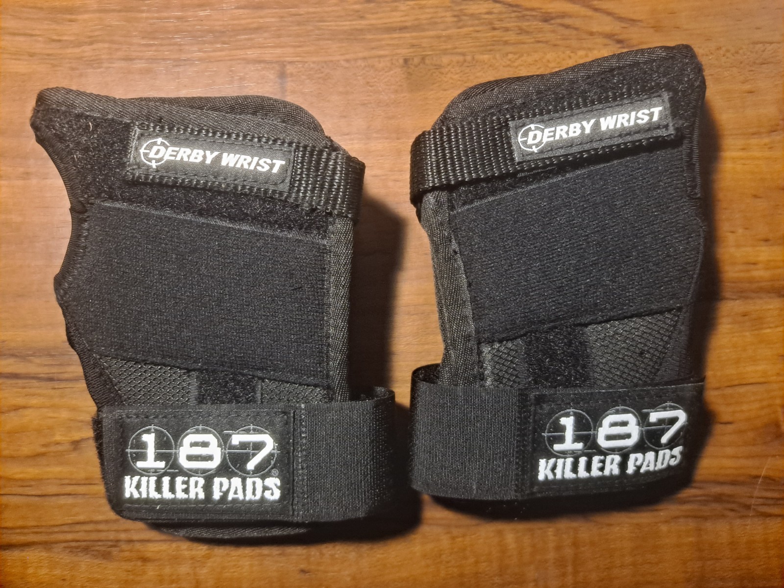 187 Killer Pads Derby Wrist Guard - Black - Large 