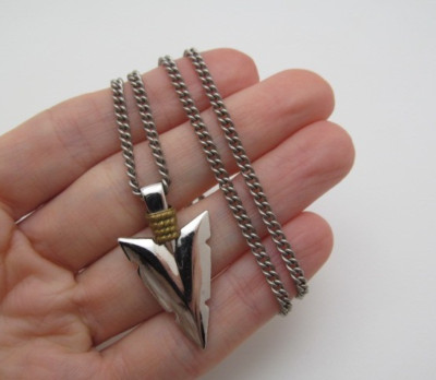 Vintage Silver Tone Jagged Arrow Twist Detail Solid 3.25mm Curb Chain Necklace