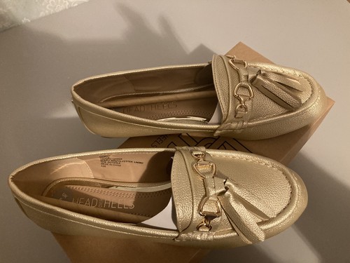 Women Slip on Loafer Size 6 Gold New - Picture 2 of 6