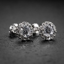 Aretes pequeños de hip hop enchapados en oro blanco con halo de corte redondo helado para hombre y mujer