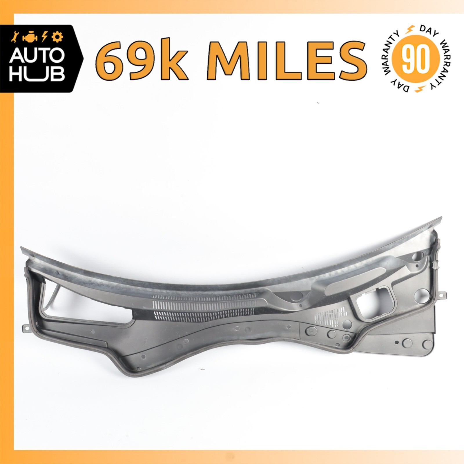 Maserati Quattroporte M156 Windshield Wiper Washer Plastic Cowl Cover Panel Trim
