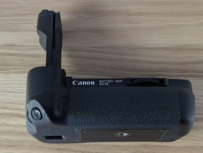 Canon BG-E6 Battery Grip for EOS 5D Mark II Boxed With AA Magazine - Image 1 of 4