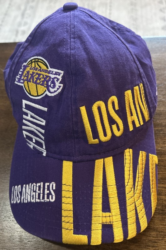 New Era Los Angeles Lakers NBA 29TWENTY Cut Up Spell out