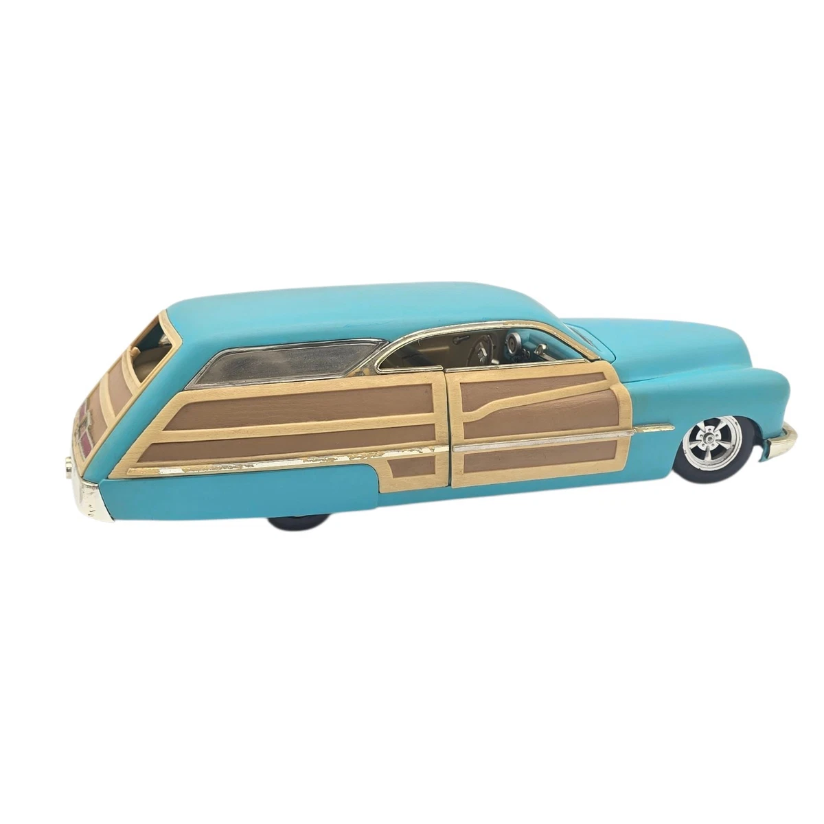 Hot Wheels 1/18 Scale Diecast 50432 - Merc Woodie 1950 - Green