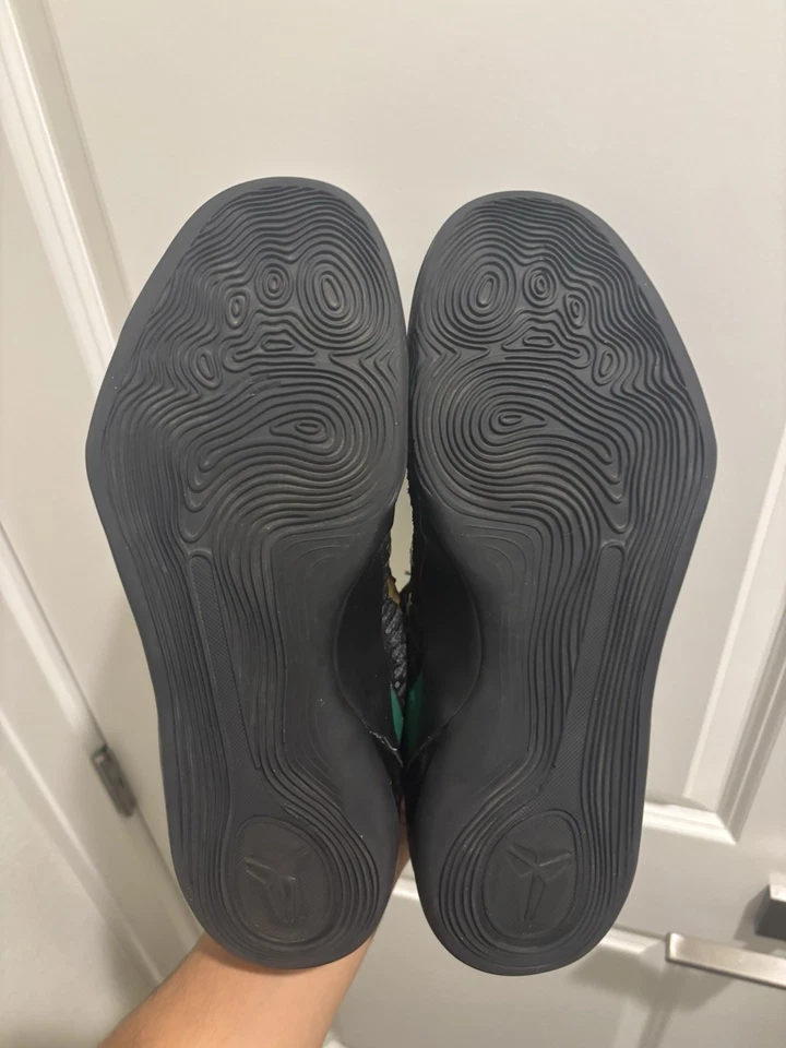 Size 13 - Nike Kobe 9 Elite Low iD - Image 3 of 4