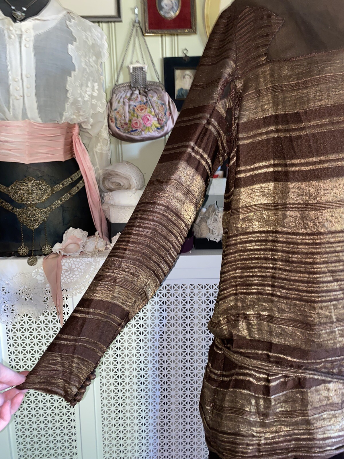 Picture 4 of 10