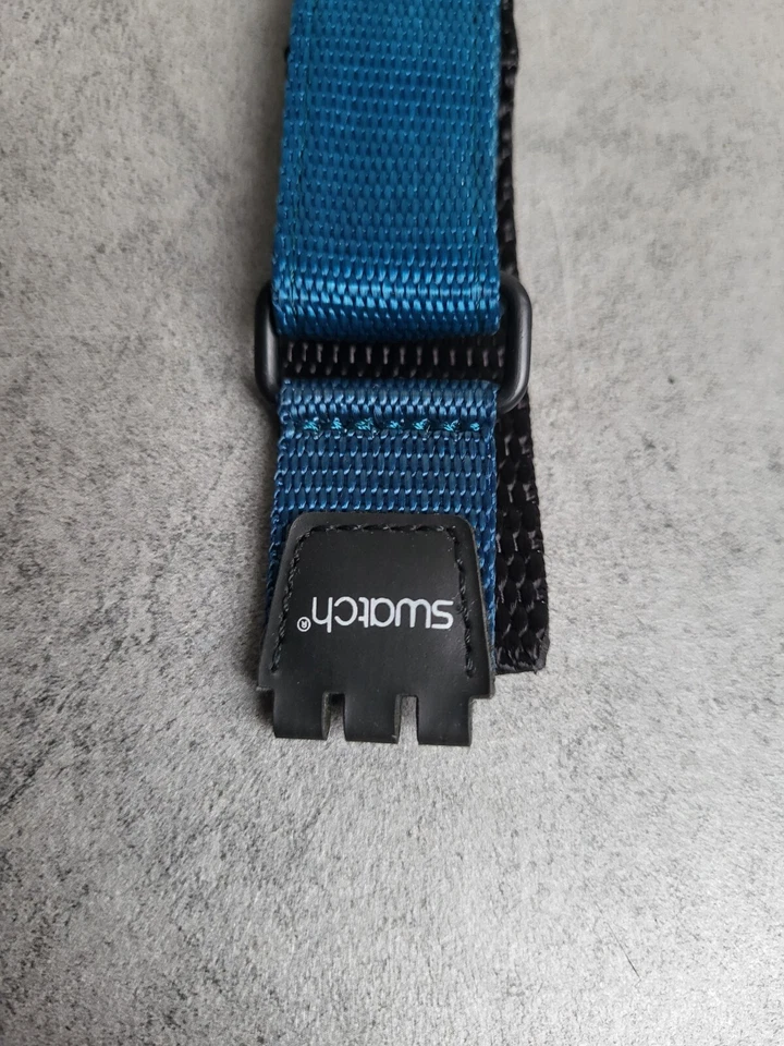 BRACELET DE MONTRE SWATCH  17 mm d' entre corne bleu scratch hook & loop n 36 - Photo 4/4
