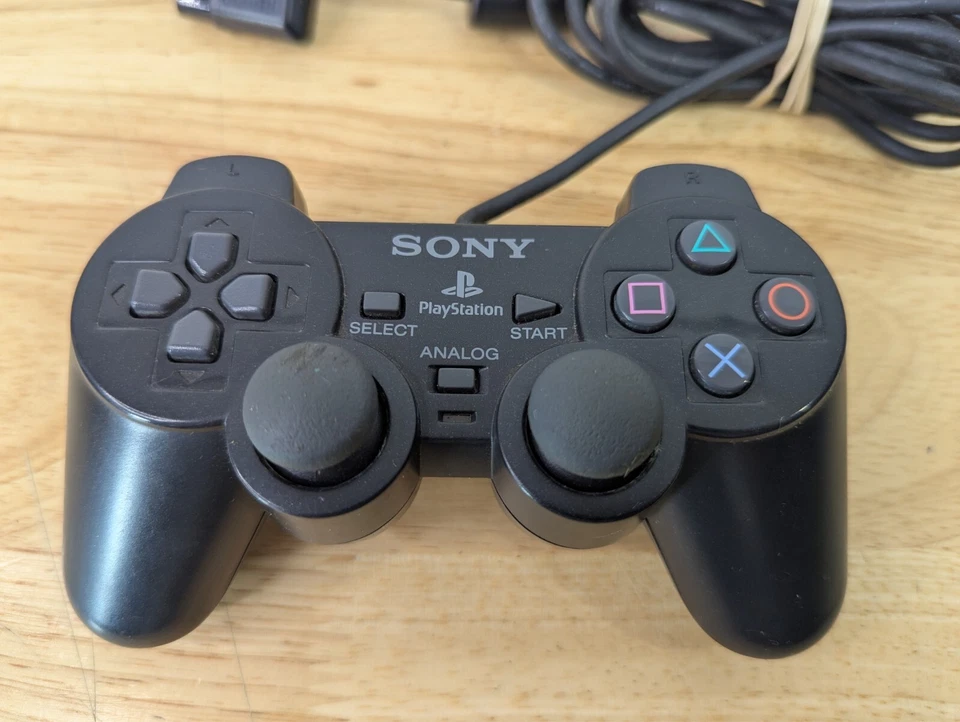 Genuine Sony PS2 PlayStation 2 DualShock  Controller SCPH-10010 For Parts Repair - Image 2 of 4