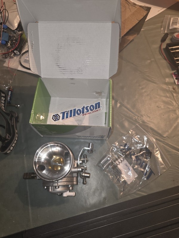 TILLOTSON CARBURETOR HW-38A