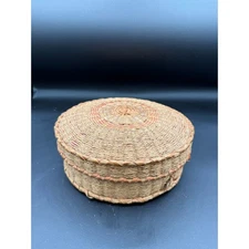 Antique Round sewing basket 8" - Great Condition