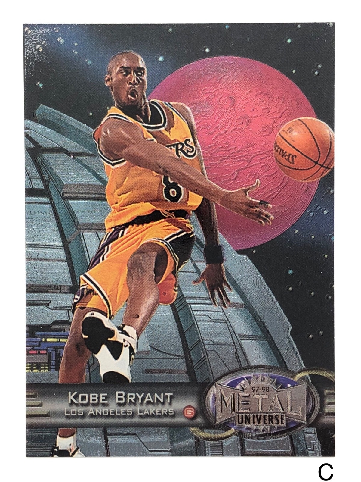 Kobe Bryant 1997-98 Skybox Metal Universe #81 Los Angeles Lakers (BAD CORNER) C