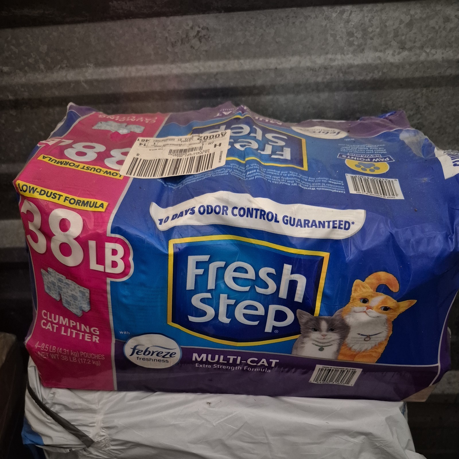 Multi-Cat Scented Clumping Cat Litter with the Power of Febr
