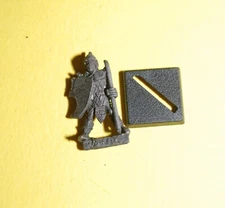 Warhammer - High Elf -  Classic C08 High Elf Spearman #B