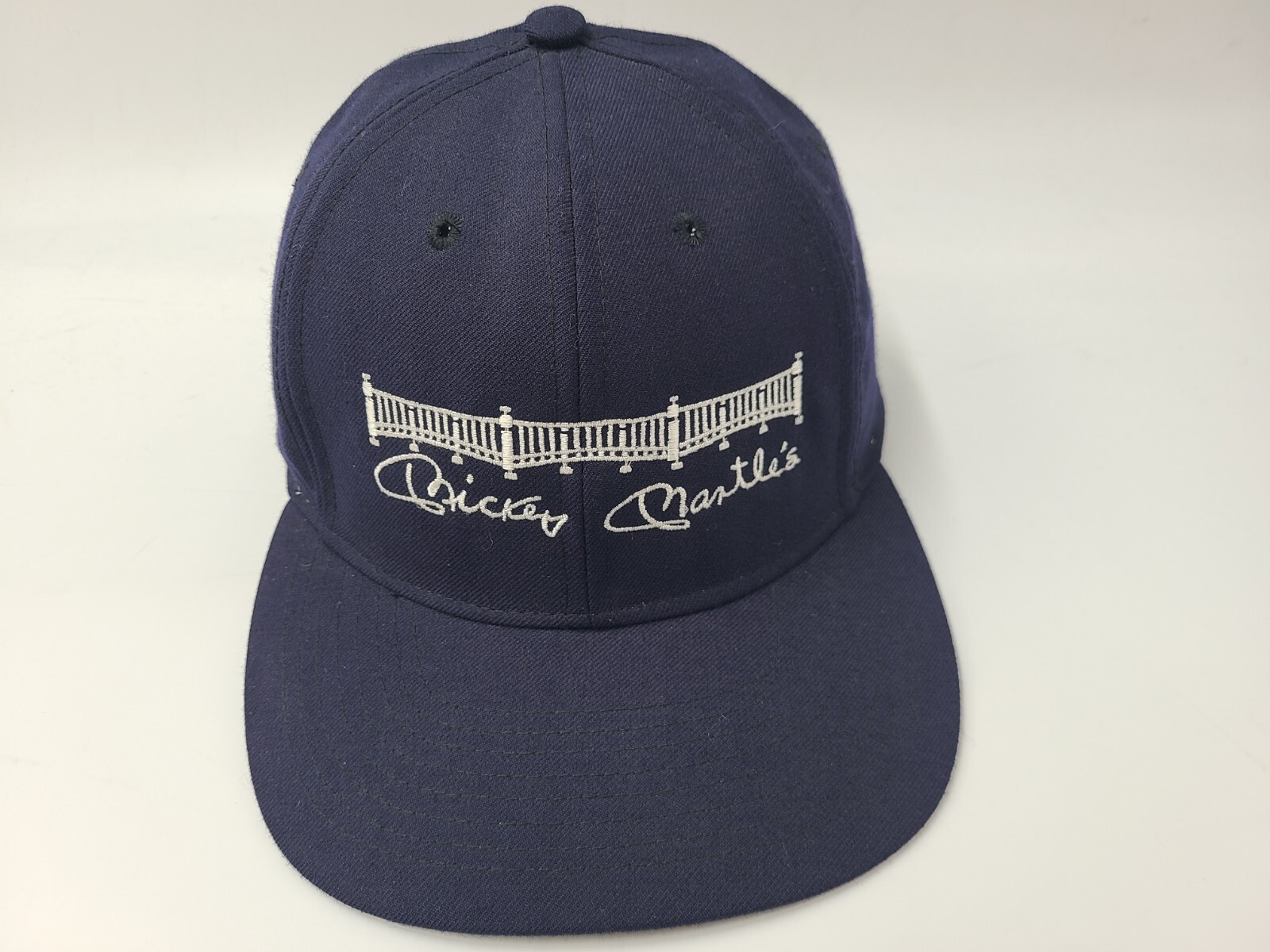 Vintage Mickey Mantles Steakhouse Restaurant Snapback Hat Cap New York Yankees