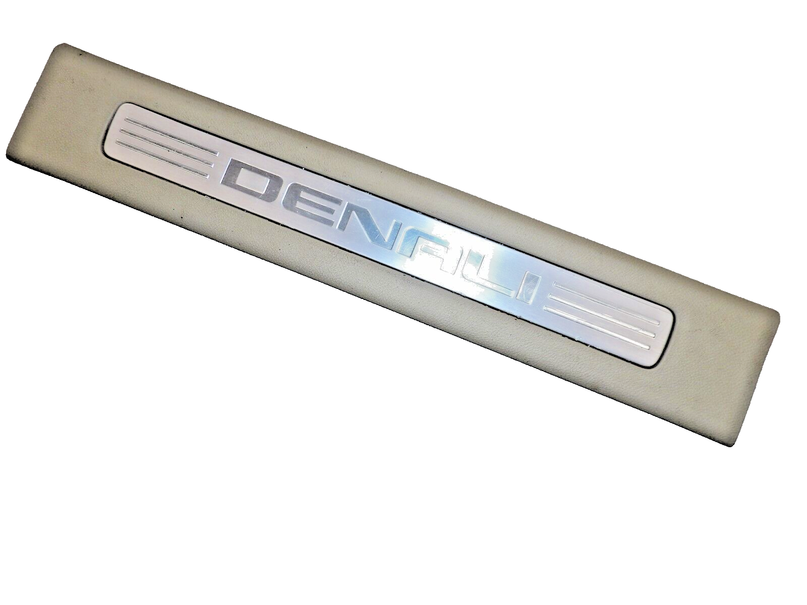 Rear Door Entry Sill Scuff Plate Cashmere Yukon XL GMC Denali OEM 2007-2014