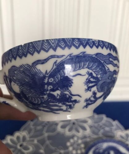 Tazza da tè e piattino drago blu e bianco vintage giapponese full size (Nippon?) - Foto 3 di 21