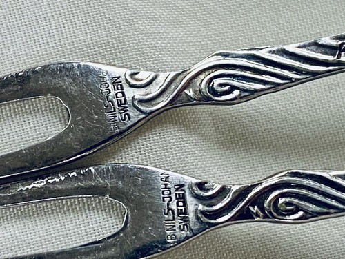 Vintage B. Nils Johan Sweden Pair Of Olive Cocktail Forks - Picture 10 of 10