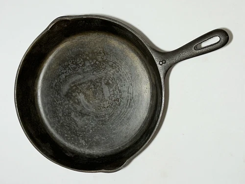 Wagner Ware No. 8 Made in U.S.A. Cast Iron Double Spout Skillet Frying Pan