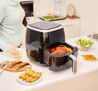 Amazon Basics 6 Liter Luftfritteuse mit digitalem Touchscreen und 8 Kochmöglichkeiten 6L 