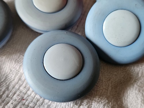 Lot De 10 Boutons Vintage Bleu Tendre - 2 Séries, Pied 1.8 Cm - Occasion - France