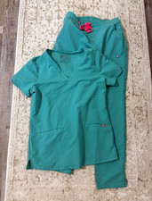 FIGS Technical Collection Women s Scrub Top Pants Set XS Green Solid V-Neck