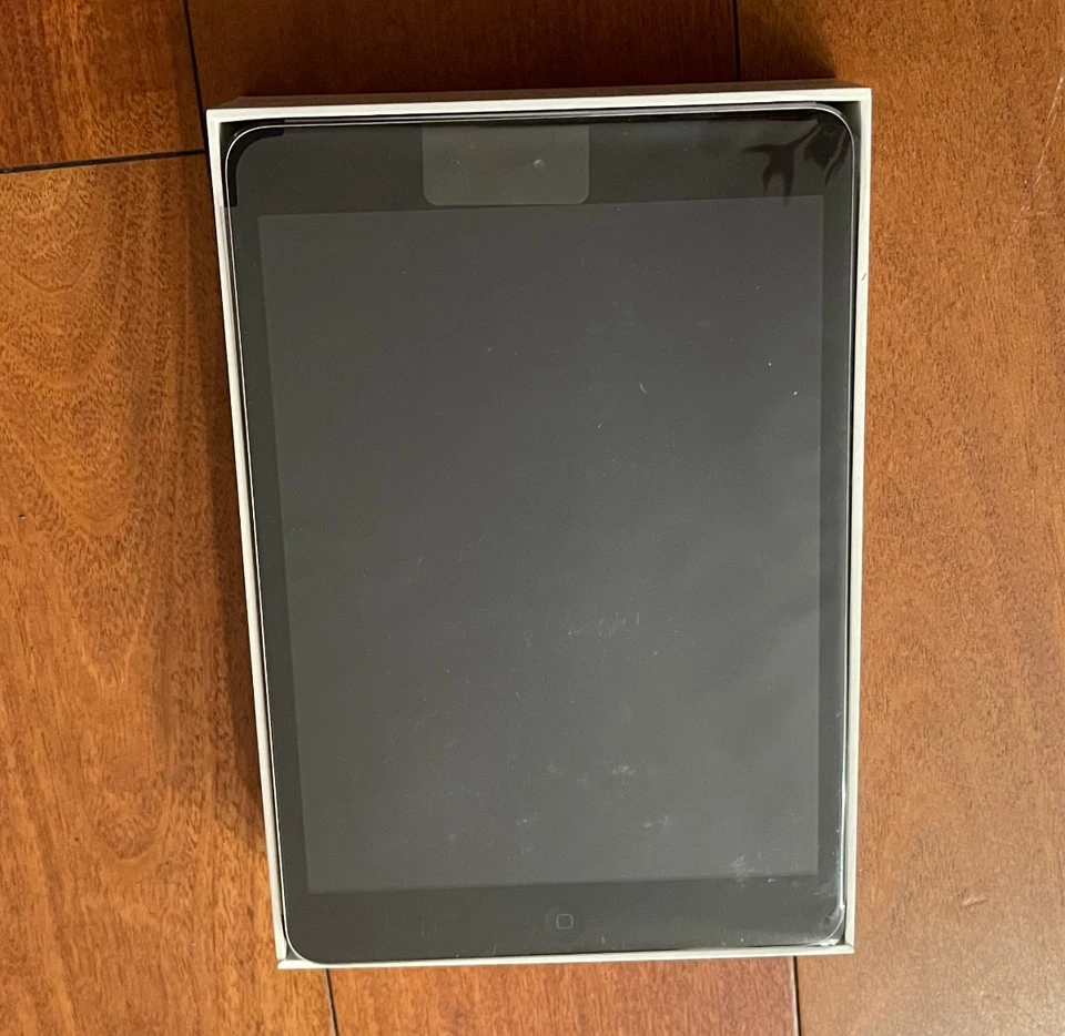 New Apple iPad mini 1st Gen 16GB, Wi-Fi, 7.9in - Space Gray Original Firmware - Image 3 of 3