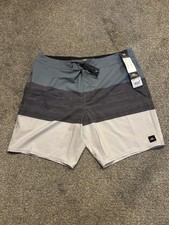O'Neill Men's Hyperfreak Heat Block 19" Boardshort Swim Shorts Size 38 NEW