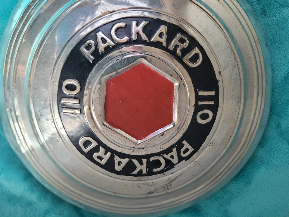 Packard 110 Dog Dish Hubcap 9" Foto 2 de 4