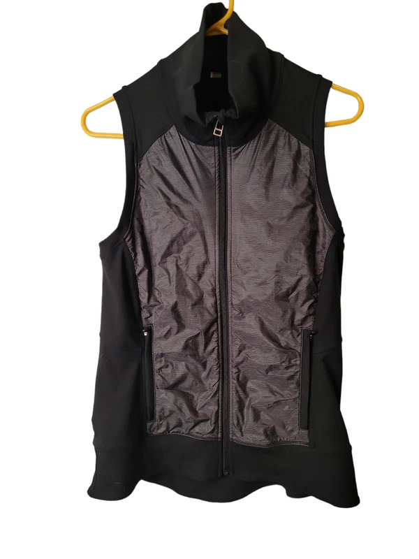 alo-yoga lakeside zip up pockets 