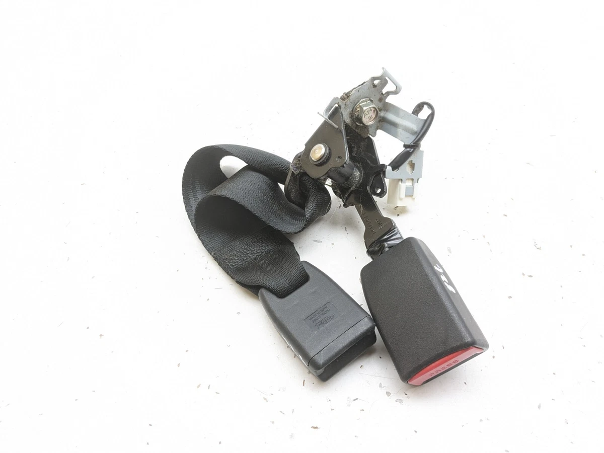 Mazda seat belt clearance buckle