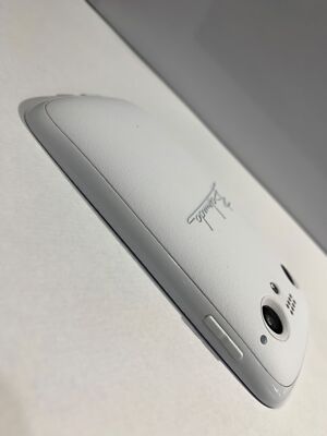 BALMUDA Phone A101BM ホワイト SIMフリー BALMUDA 【SIMフリー】BALMUDA Phone A101BM ホワイト SoftBank