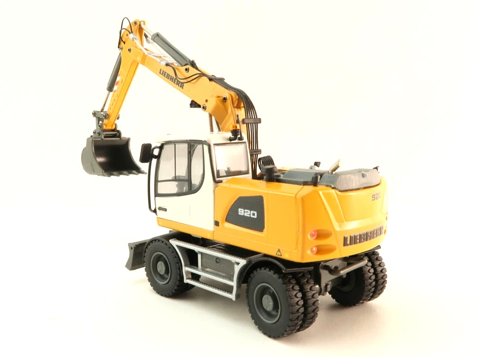 Conrad 2216/0 - Liebherr A 920 IV Mobile Wheeled Excavator - Scale 1:50 - Image 3 of 4