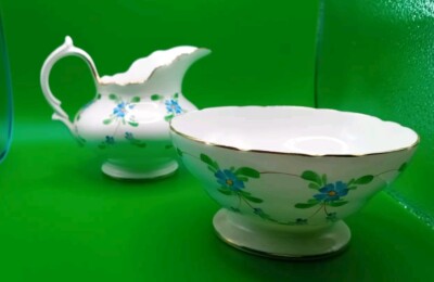 HAMMERSLEY & CO SELTENES VINTAGE HANDBEMALTES ZUCKER- & MILCHKÄNNCHEN UNBENUTZT KORNBLUMENBLAU