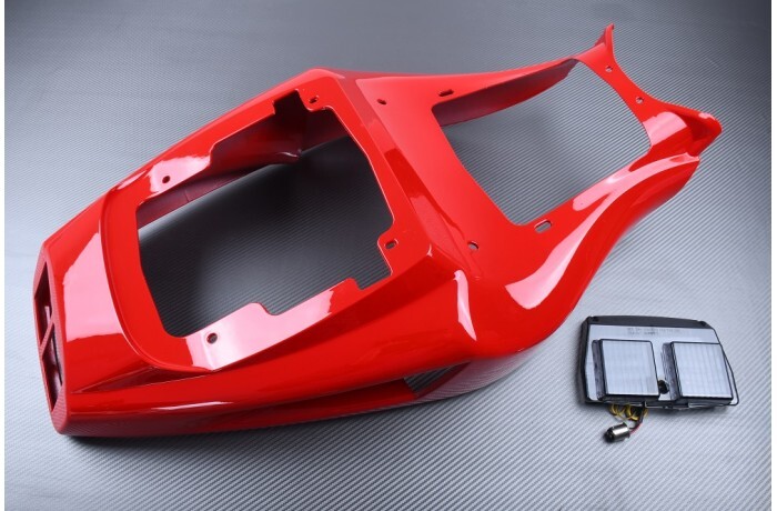 Carénage arrière rouge avec feu fumé pour restaurer votre Ducati 748 de 1996