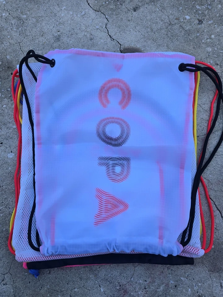 Juego de 4 Adidas Cuerda Bolsa para el Polvo Gimnasio Cordón Fútbol Botines Mochila  Foto 2 de 4