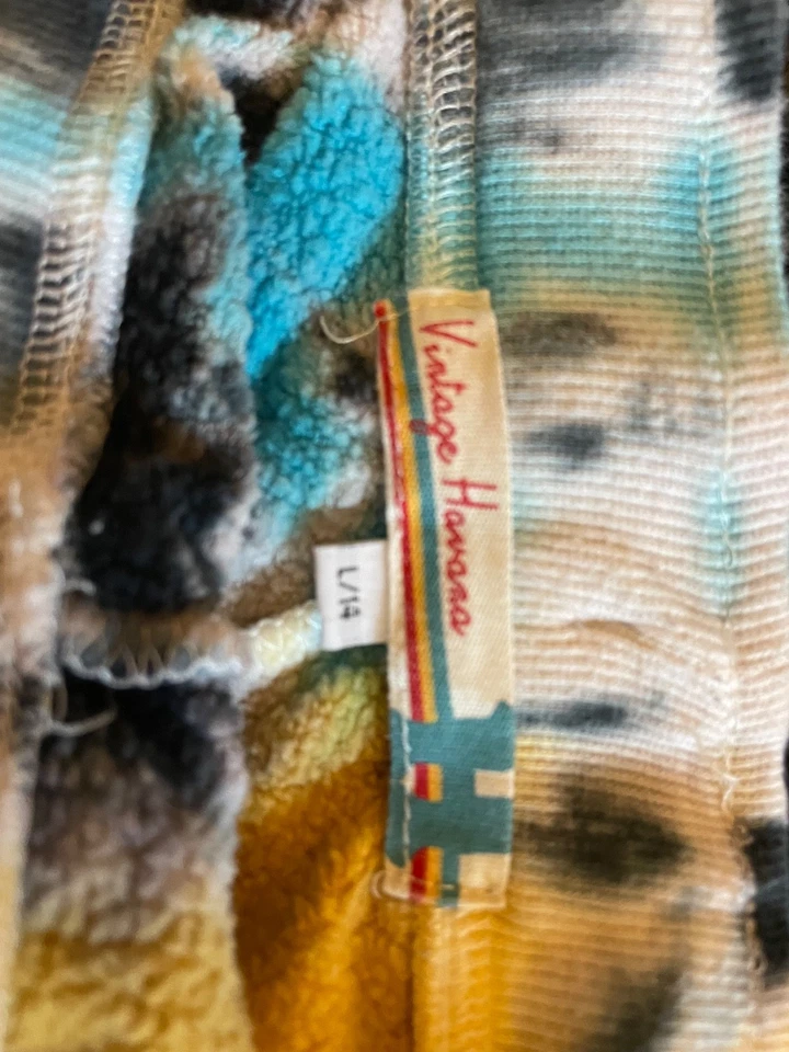 talla 14, corre pequeño, pantalones cortos niña. Pantalones cortos enrollados vintage Havana, tie dye. Foto 2 de 3