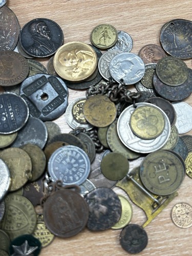 Lotto misto di gettoni inglesi - Foto 3 di 4