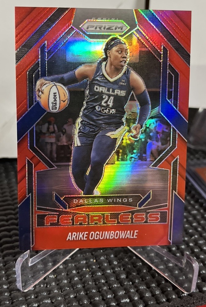 2025 Panini Prizm WNBA #6 Arike Ogunbowale Fearless RED Prizm /99 Dallas Wings 
