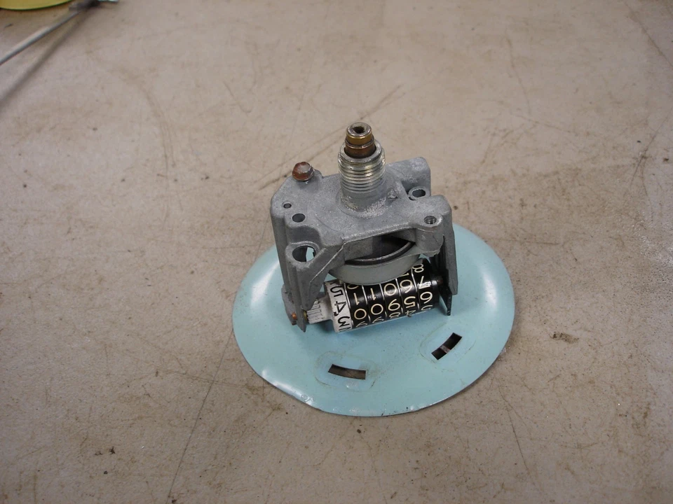 1966 1967 Oldsmobile 442 Cutlass F85 medidor de velocímetro BOM FUNCIONAMENTO 66 67 32K GM - Imagem 4 de 4