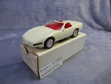 1/25 SCALE AMT 1992 AMERICA CORVETTE CONVERTIBLE WHITE SPECIAL EDITION PROMO CAR