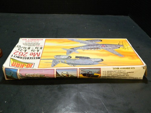 Vintage Jo-Han 1:72 Scale German Messerschmitt Me262 Model Kit #A-104 Very Good - Picture 5 of 8