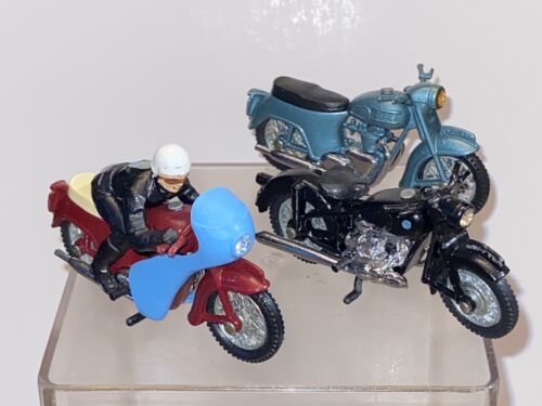 Britains Triumph 9690 Thunderbird 9696 Speed Twin 9694 BMW Motorcycles Minty! - Picture 1 of 9