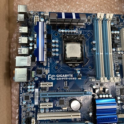 GIGABYTE GA-P55-USB3 LGA1156⁄Socket H Motherboard w⁄i3-530 GIGABYTE GA-P55-USB3 LGA1156⁄Socket H Motherboard w⁄i3-530