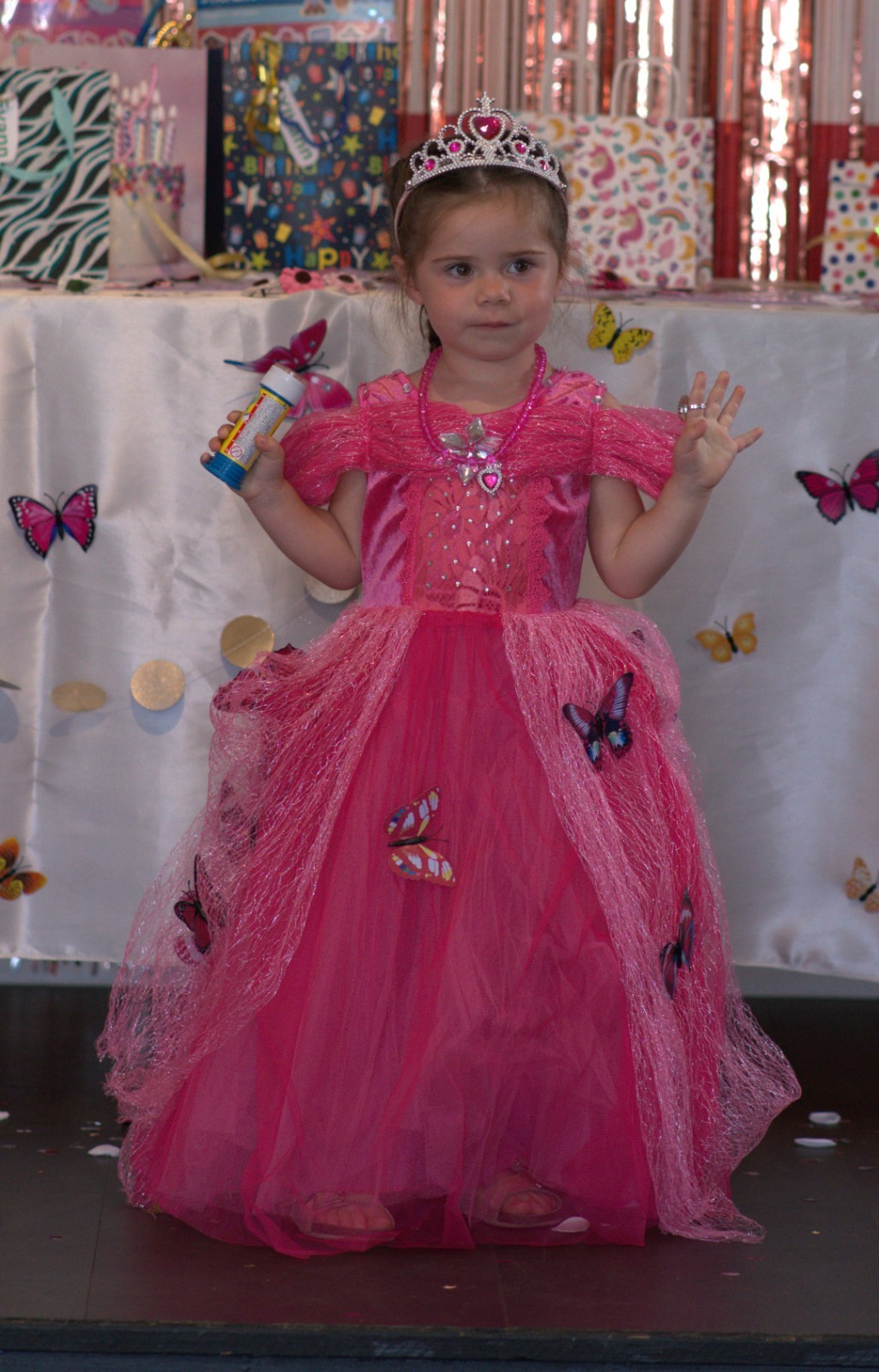 Robe princesse rose papillon en tulle de qualité pour enfant