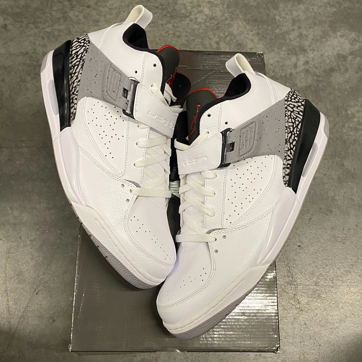 Jordan Flight 45 White - 364756-161 for Sale | Authenticity