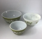 Pyrex Nesting Mixing Bowl Set of 3 Spring Blossom Green Crazy Daisy READ